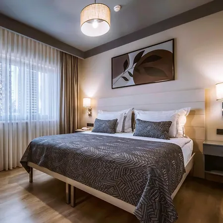 Hotel Barut Goia 5*